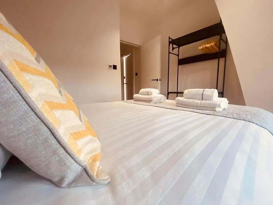 New 1 Bed City Flat With Terrace London Apartment